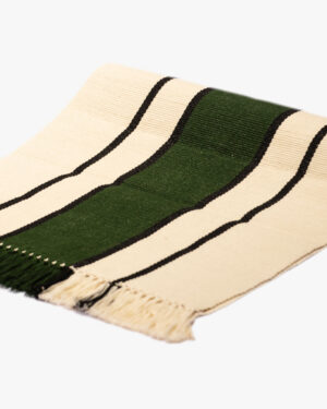 Camino de mesa beige, verde y negro